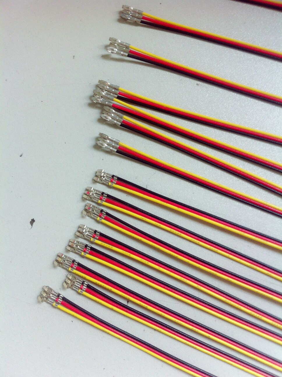 全自動連剝帶打三排線自動機